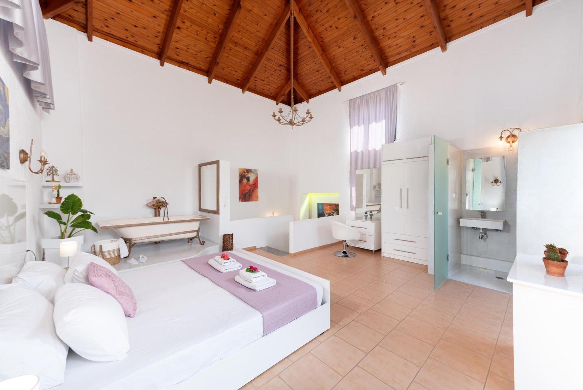 Coastal Dream Beachview Jacuzzi& Sauna Amoudara  Extérieur photo